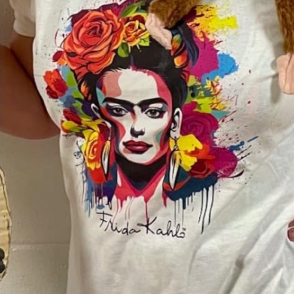 ⚡Artsy Frida Kahlo T-Shirt in RED *NEW* - Picture 3 of 4